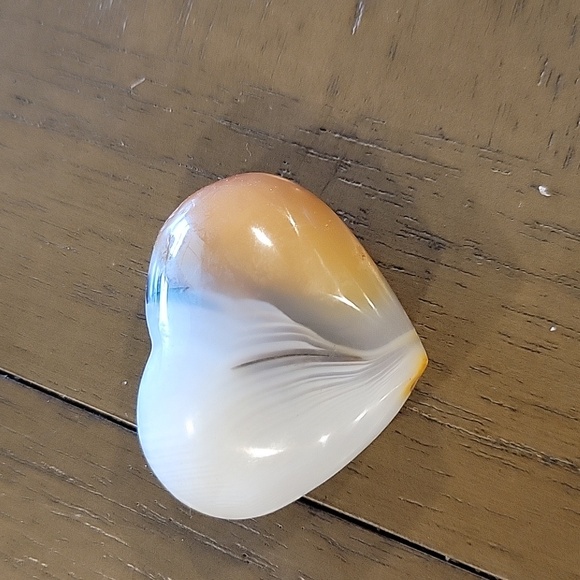 Agate Crystal Heart - Picture 2 of 4